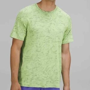Lululemon Metal Vent Tech Short Sleeve Shirt, Size M